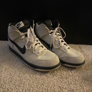 Light grey Nike  size 8.5